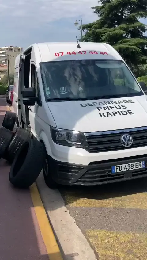 Roue et matériel pendant un dépannage